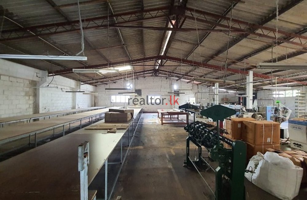 Warehouse At Facing Piliyandala Road