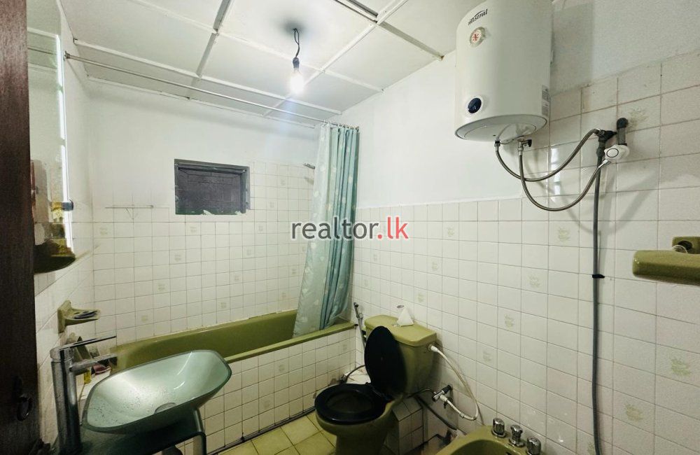 Two Storey House For Sale In Colombo 05