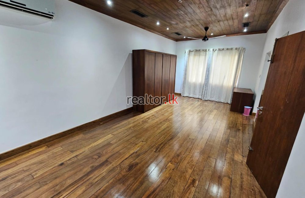 House For Rent In Guildford Crescent Colombo 07