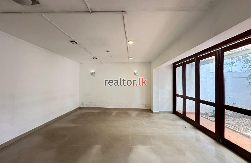 Five Bed Luxury House For Sale In Colombo 04