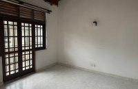 Four Bed House In Sri Maha Vihara Road Kalubowila