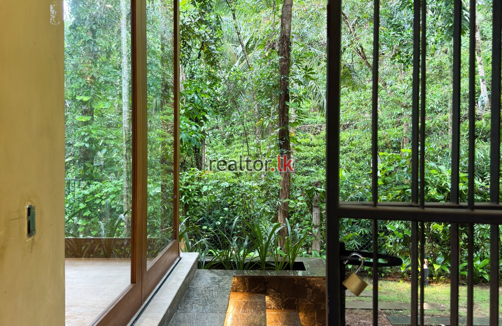Newly Built Luxury Villa For Sale In Kiriella