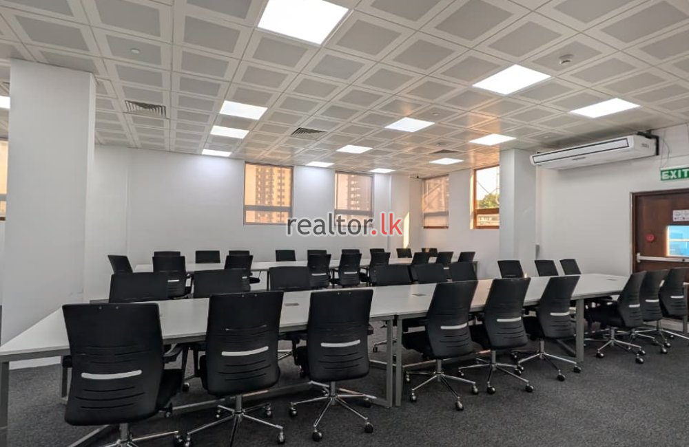 100 Seats Furnished Office Space in Colombo 4