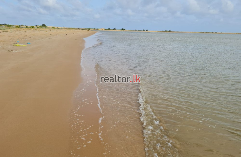 Beach Front Land At Kalpitiya