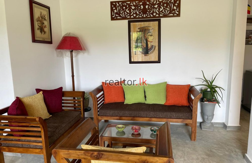 House For Sale At Akkarapanaha Negombo