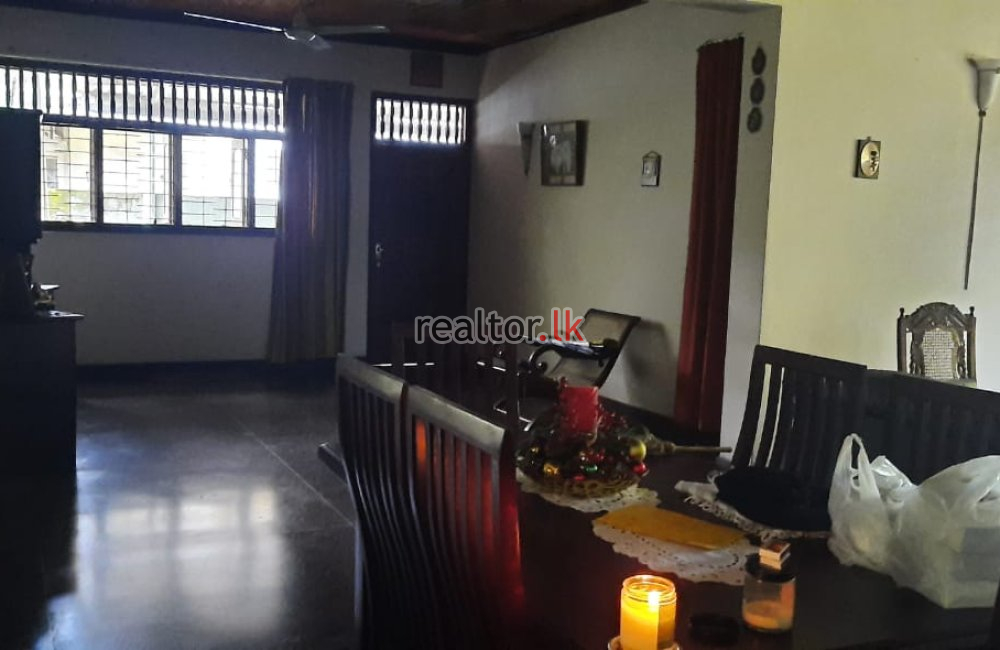 House For Sale At Parliament Rd Kotte