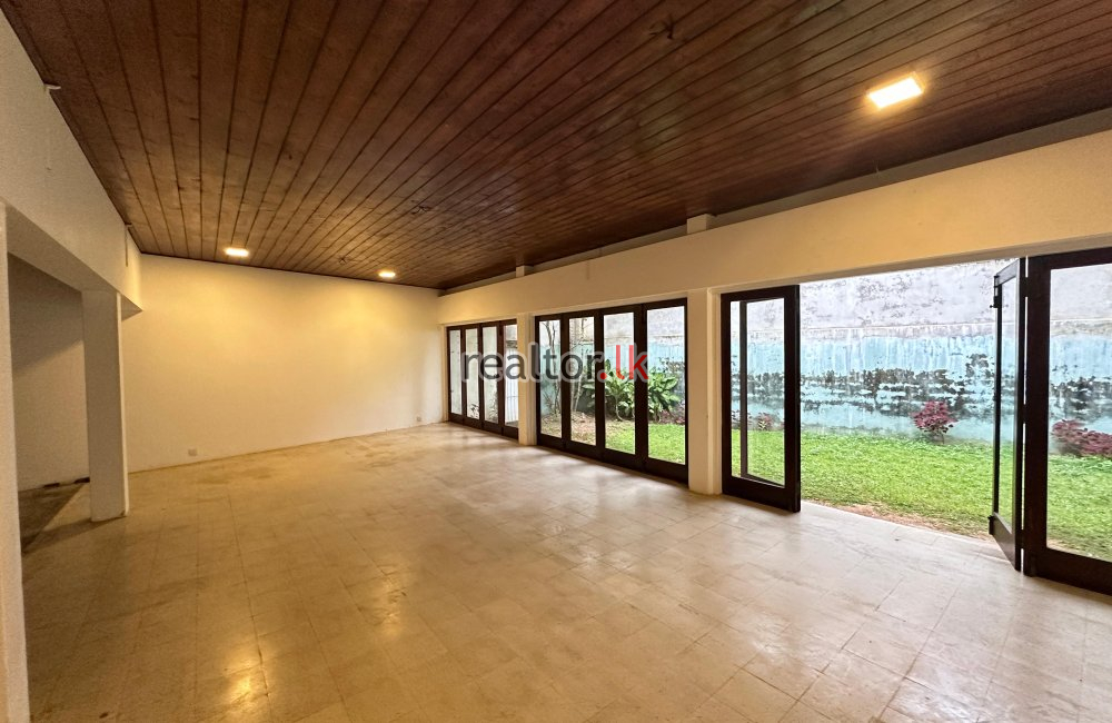 Single Storey House For Sale In Colombo 05
