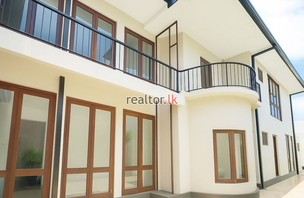 Two Signature Homes For Sale In Colombo 05