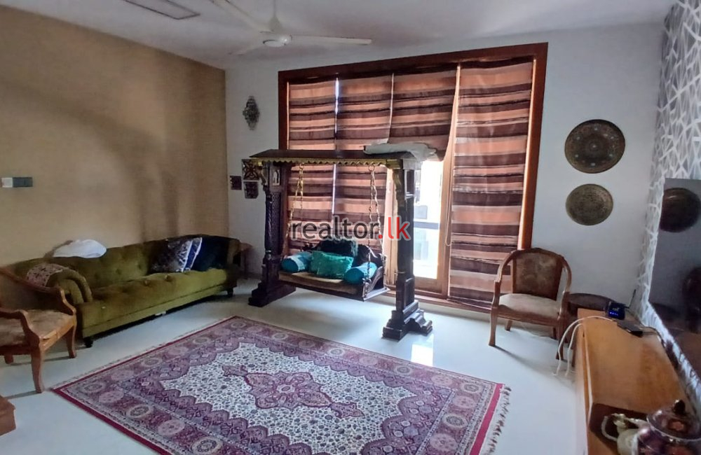 Luxury House For Sale In 10th Lane Colombo 03