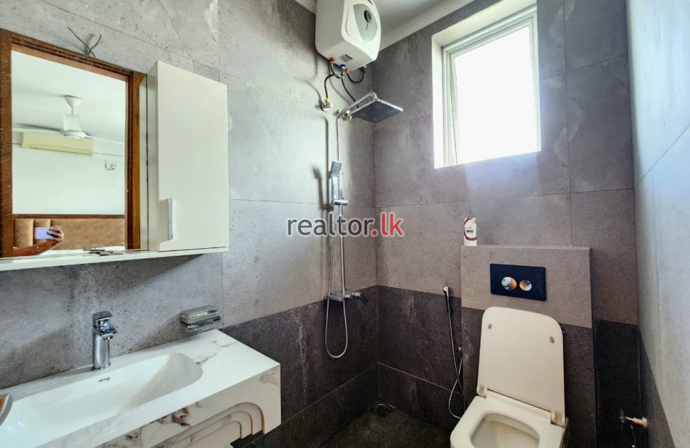 Three Bed For Rent Florida Apartments Colombo 05