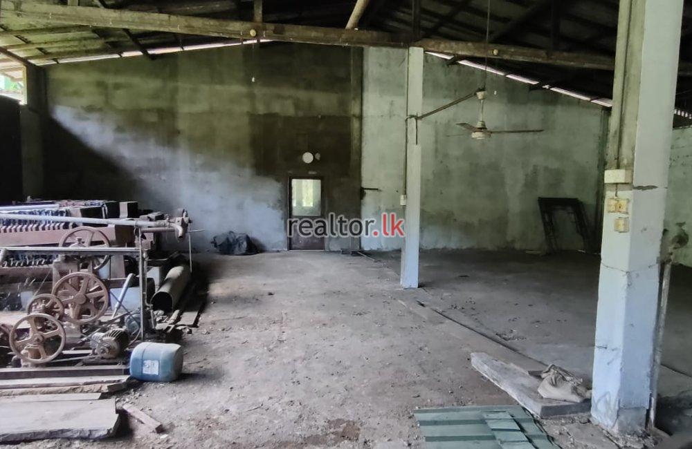 Warehouse For Rent At Akmeemana Galle