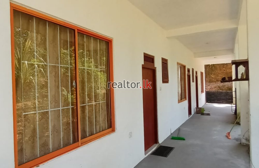 Land For Sale In Karapitiya