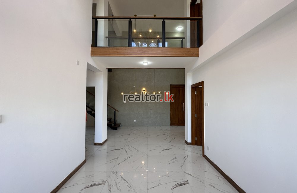 Duplex Apartment For Sale In Colombo 06