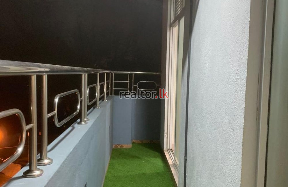 Three Bed For Sale In Plaza Residencies Colombo 9