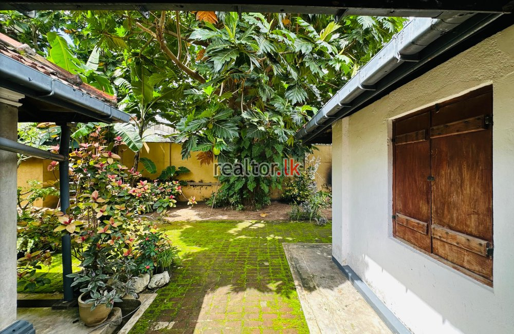 Timeless Colonial House For Rent In Dehiwala