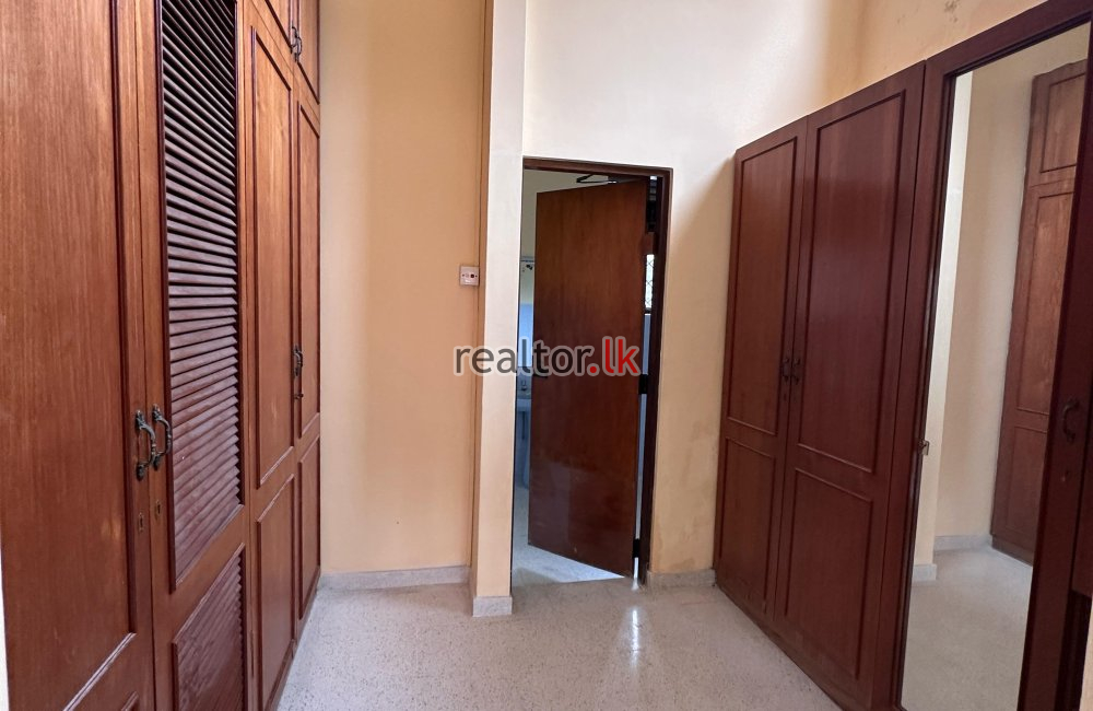 Two Storied House For Sale In Colombo 03