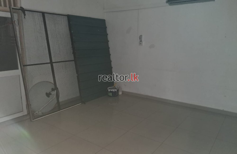 Building For Sale In Facing Galle Rd Wellawatta
