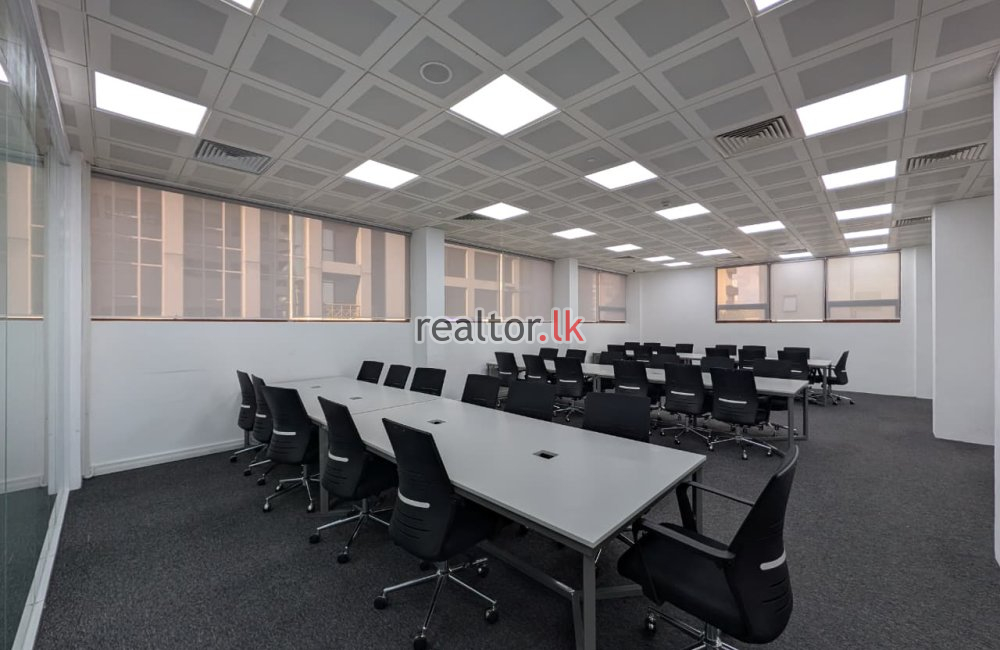 100 Seats Furnished Office Space in Colombo 4