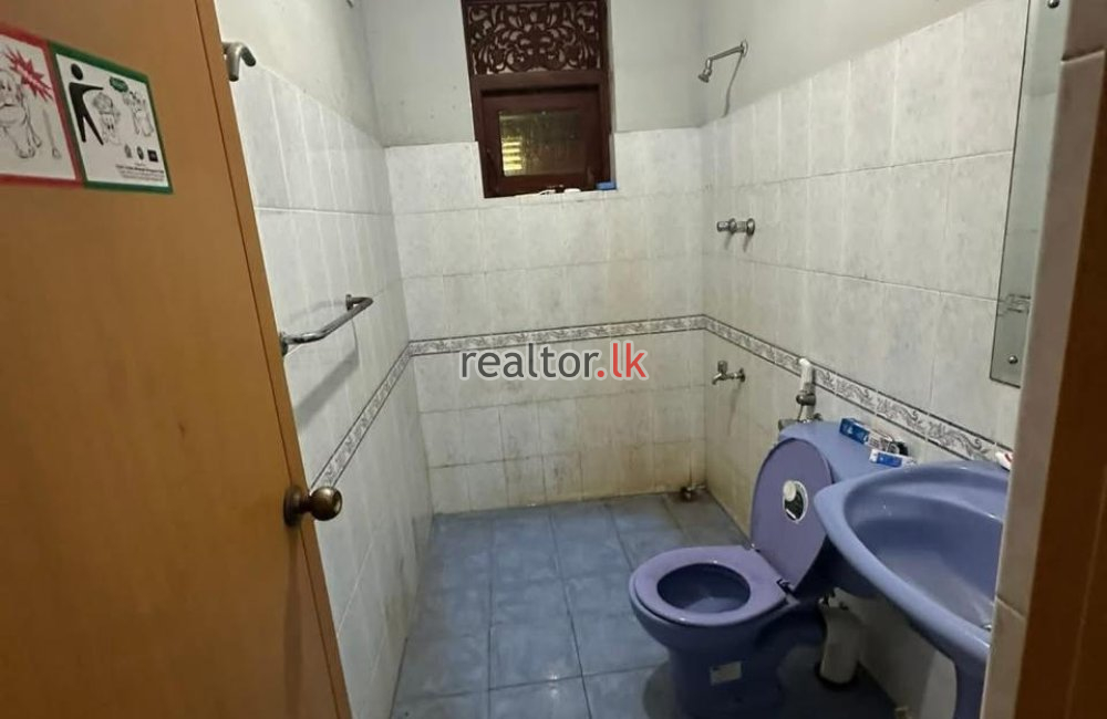 Two Houses For Sale In Kirulapone Colombo 05