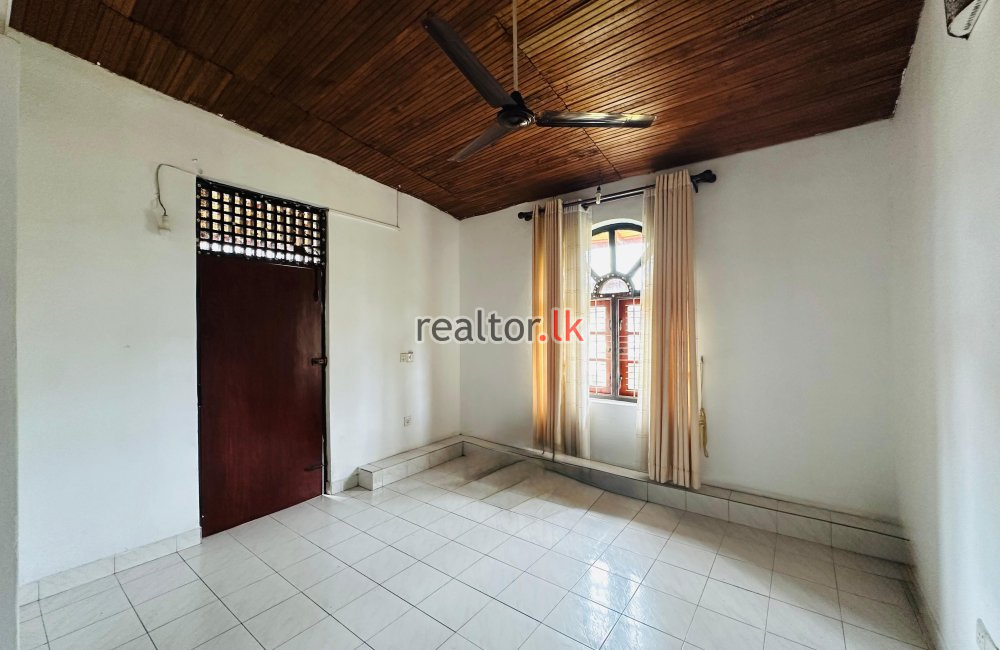 Two Storied House For Sale In Ratmalana
