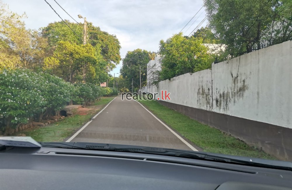 Luxury Villa For Sale In Battaramulla