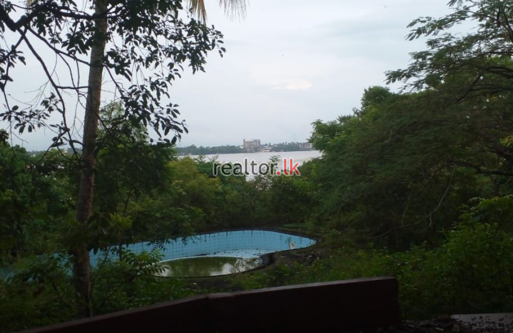 Facing Bolgoda Lake Land For Sale