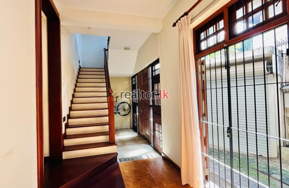 House For Sale At Mount Lavinia