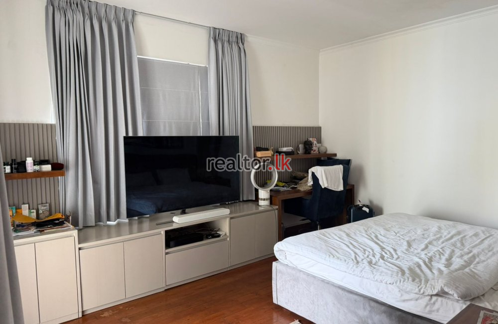 Three Bed For Sale In Empire Residencies