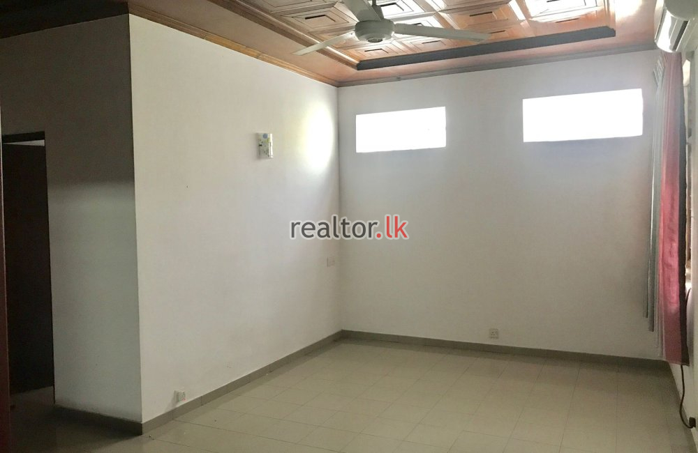 Villa For Sale In Pathalawatte Road Dehiwala