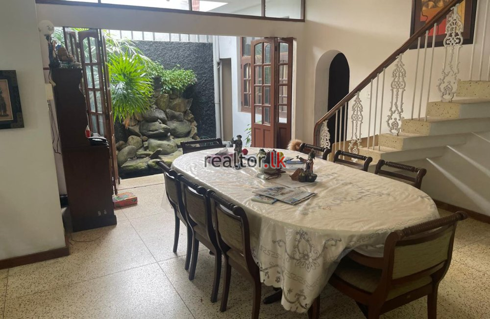 Showroom For Rent Facing Duplication Rd Colombo 4