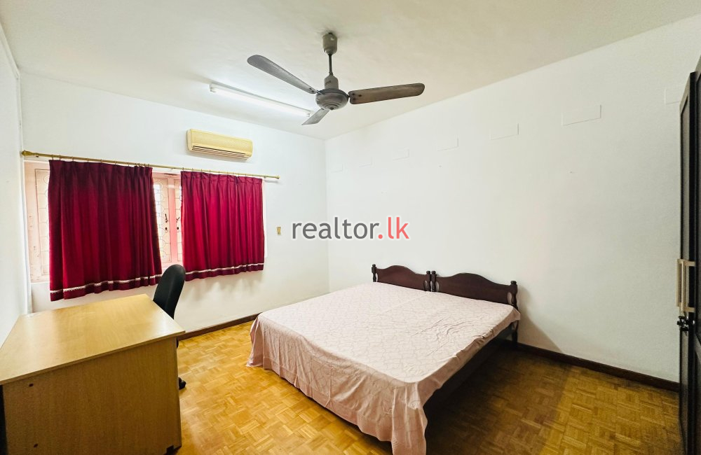 Three Bed Apartment For Rent In Colombo 05