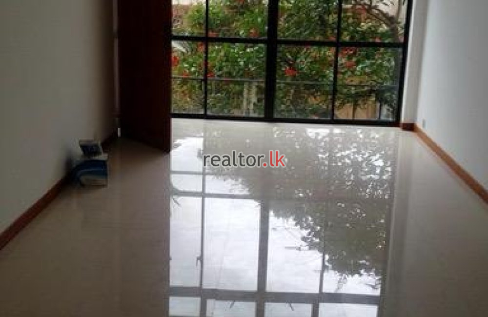 Three Bed For Sale At Rodney Pl Borella