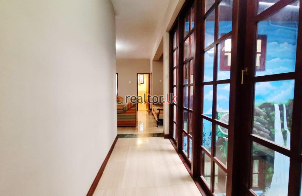 House For Sale In Barnes Place Colombo 07