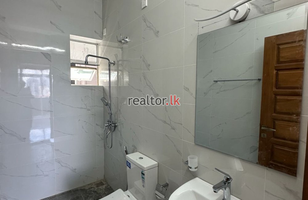Brand New Four Bed For Sale in Colombo 06