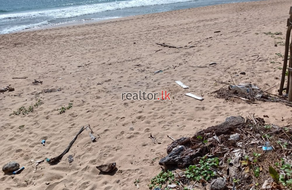 Land With Building For Sale In Hikkaduwa