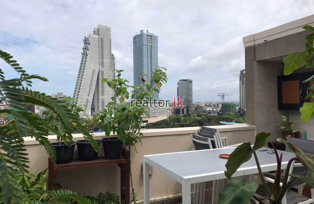 Luxury One Bed Duplex At Capitol Residencies